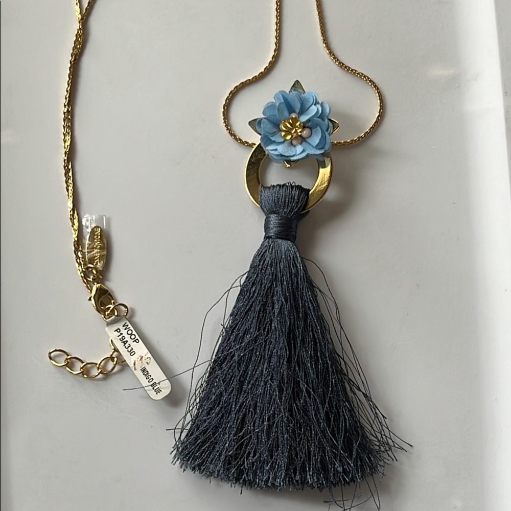 Anne Fontaine Tassels Flower Necklace